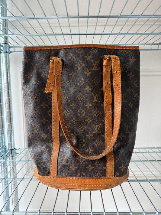 Pre-Owned LV Monogram Canvas Bucket Bag GM