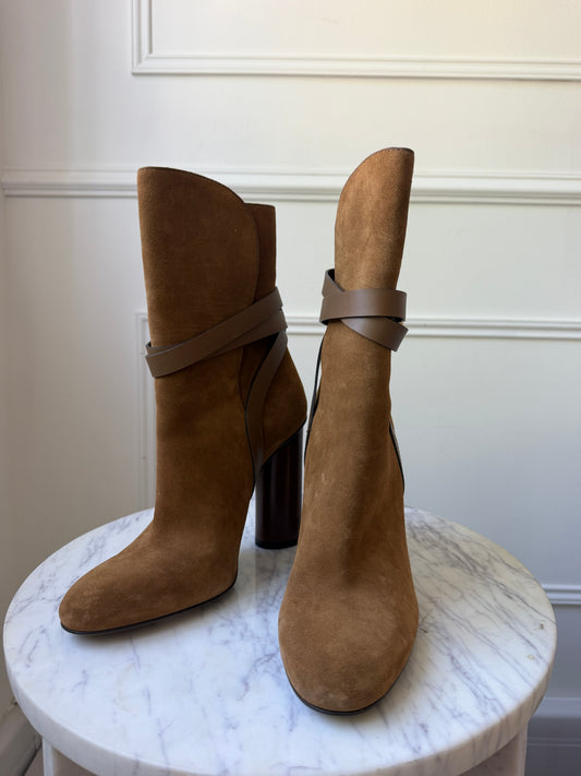 Brown Suede Heel Boots 38