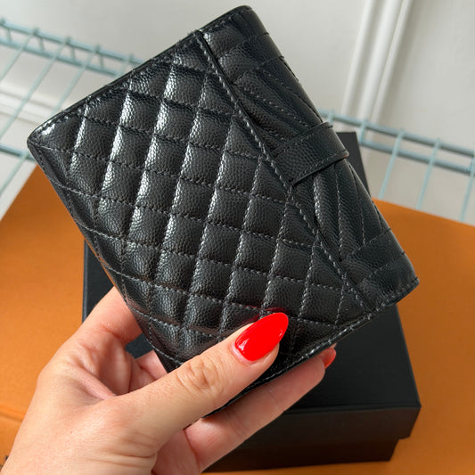 Pre-Owned Black Lou Leather Tri-Fold Wallet