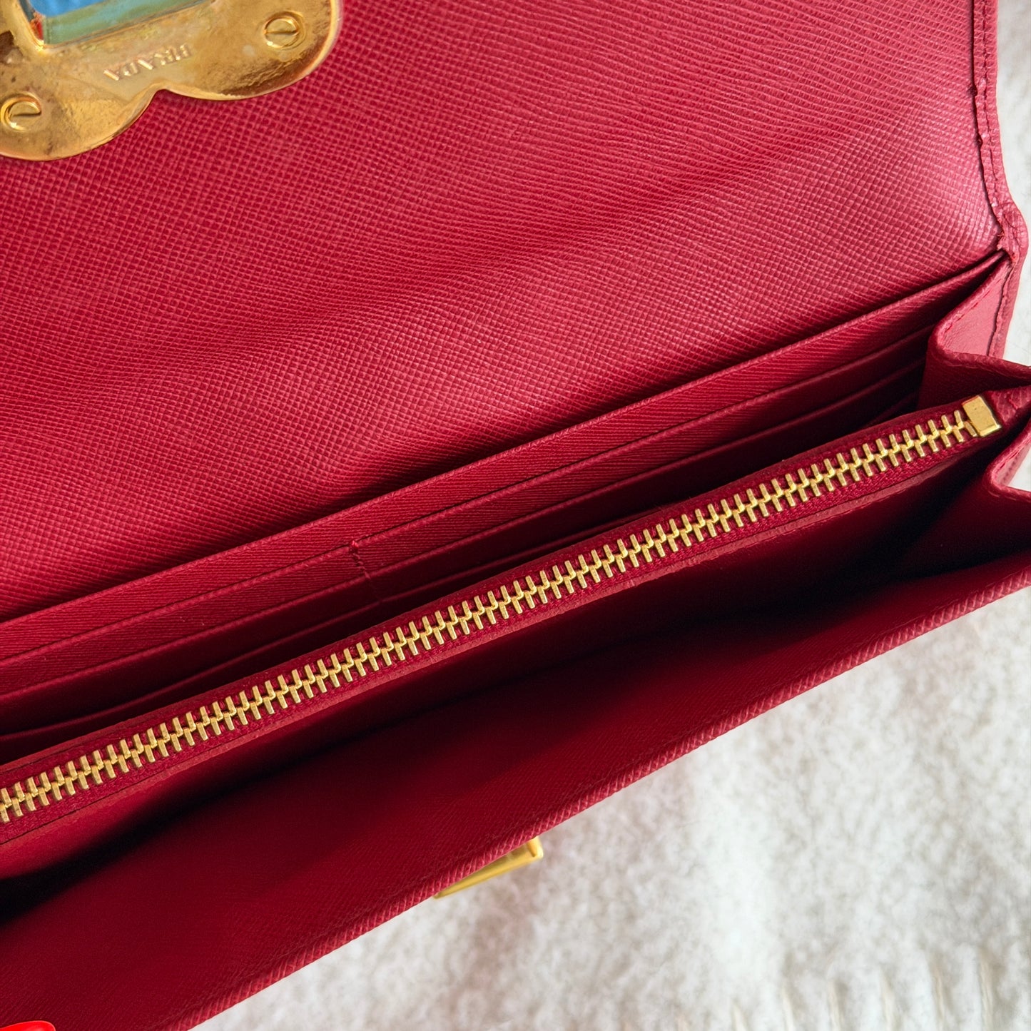 Pre-Owned Red Valentine Saffiano Leather Fold Wallet