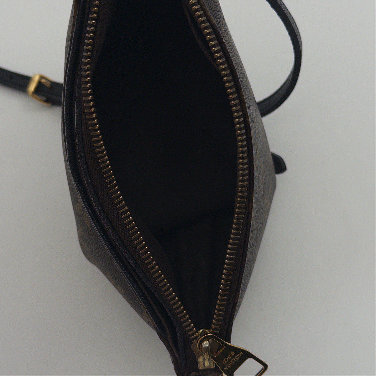 Pre-Owned LV Monogram Canvas Pallas Pochette Crossbody Bag