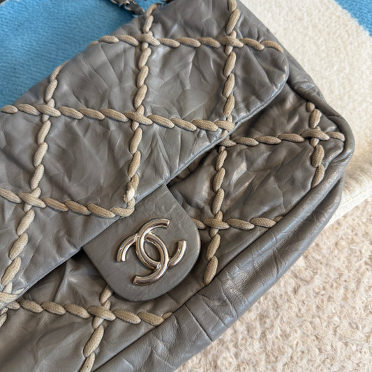 Pre-Owned Grey Quilted Shiny Lambskin Leather Single Flap Shoulder Bag