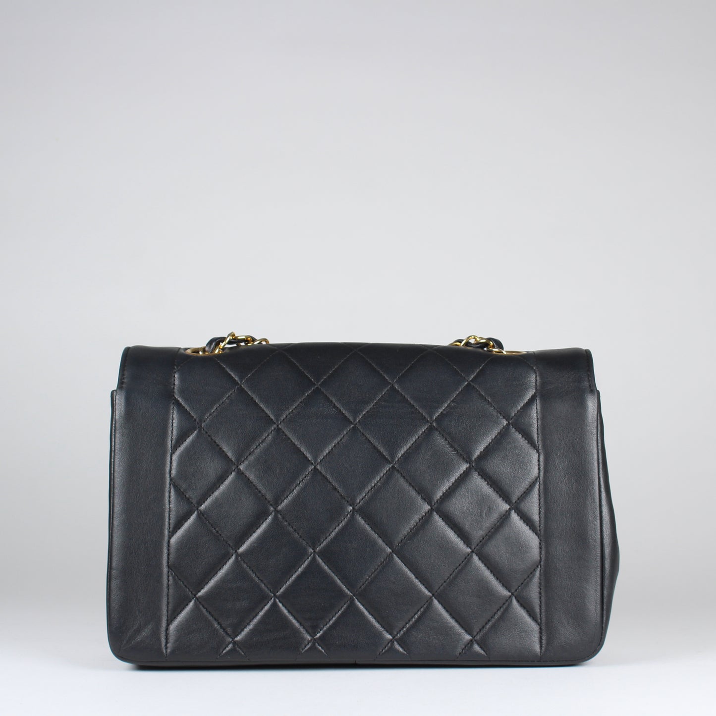 Diana Single Flap