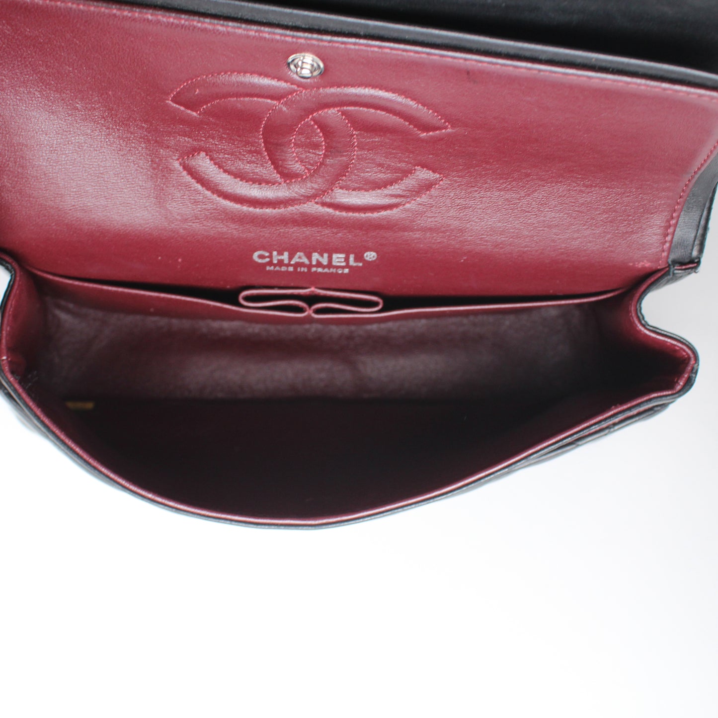 Medium Classic Double Flap