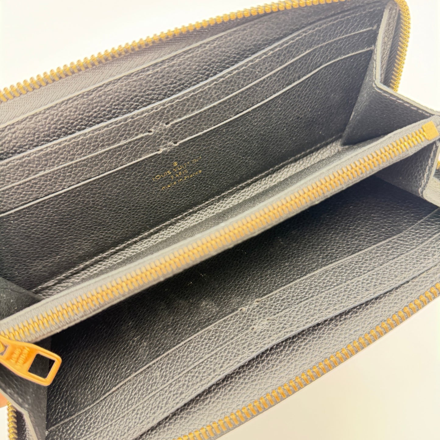Pre-Owned Black Monogram Empreinte Leather Zip Wallet
