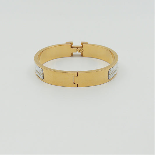 Pre-Owned White Enamel L.E. Gold-Plated Clic H Bracelet (PM)