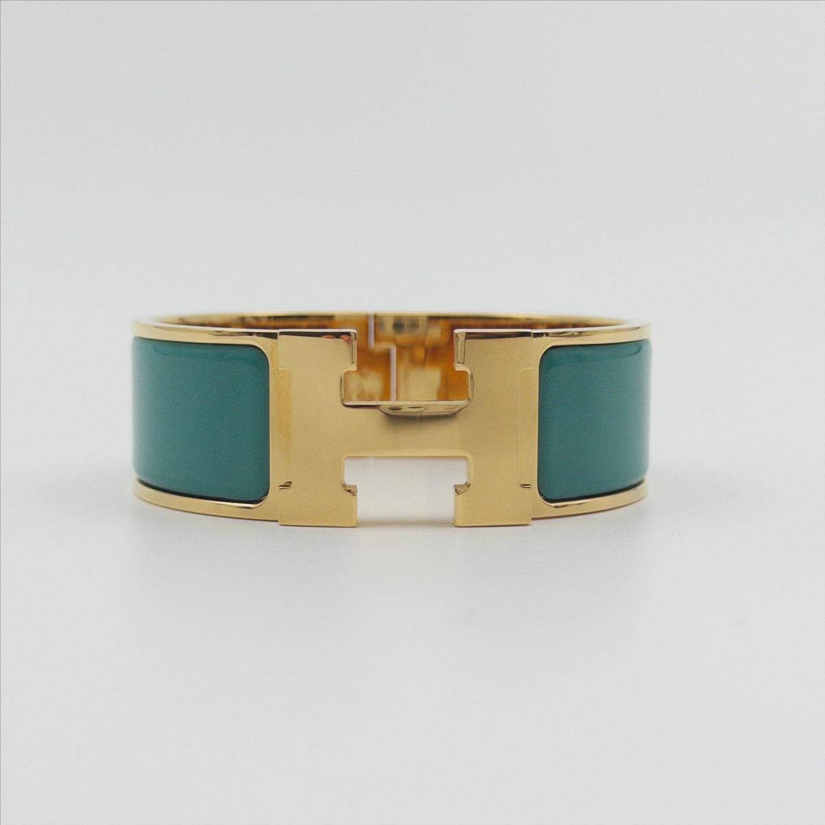 Pre-Owned Turquoise Enamel PM Gold-Plated Metal Clic H Bracelet