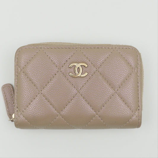 Pre-Owned Beige Caviar Leather Zip Wallet