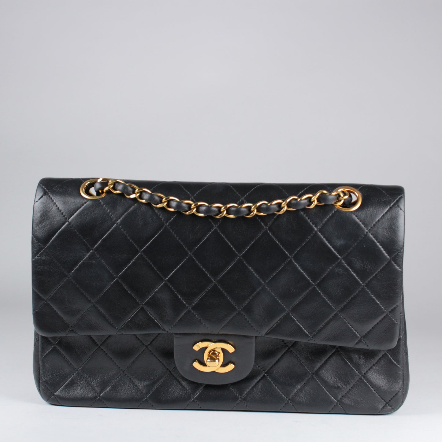 Classic Medium - Black