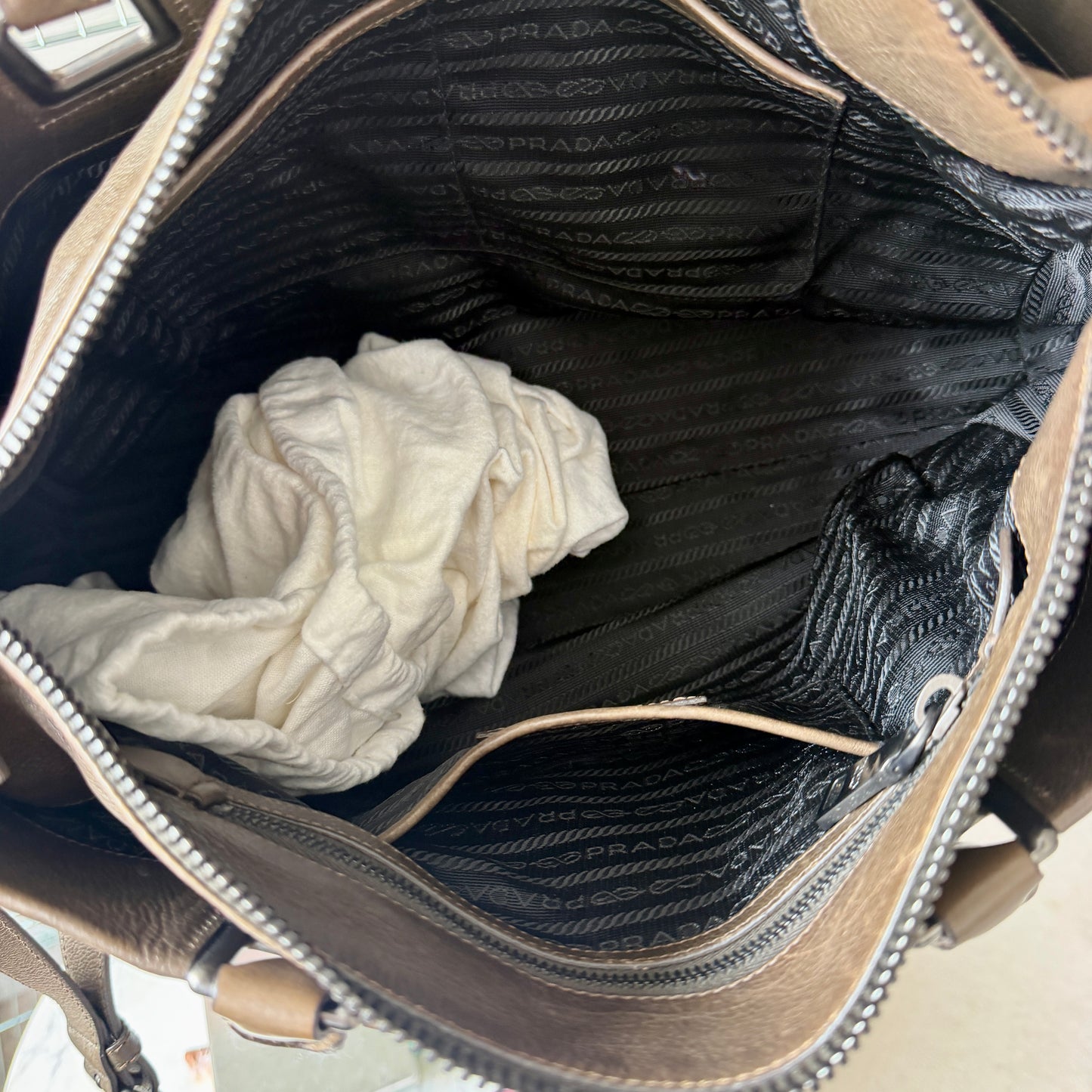 Pre-Owned Brown Leather Shoulder Bag