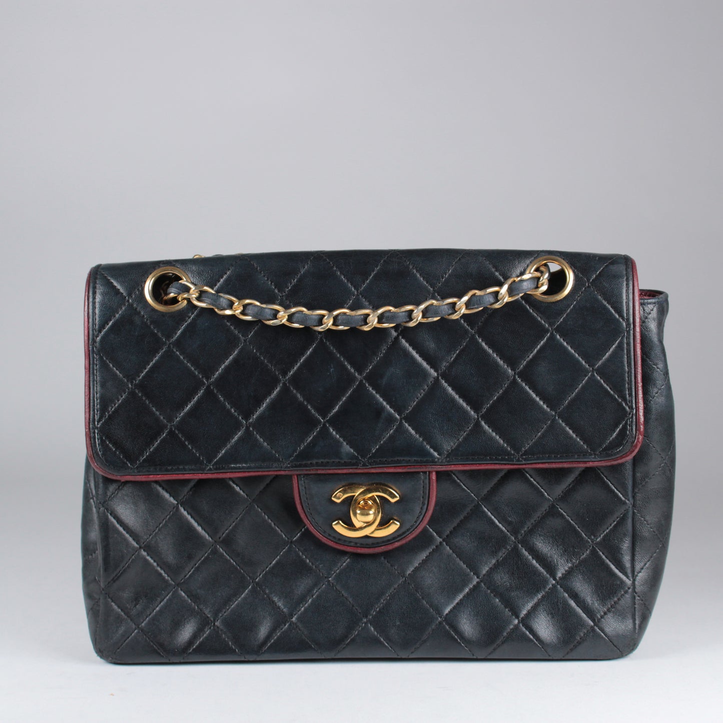 Bi-Colour Single Flap