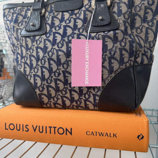 Pre-Owned Navy Trotter Canvas Tote Bag