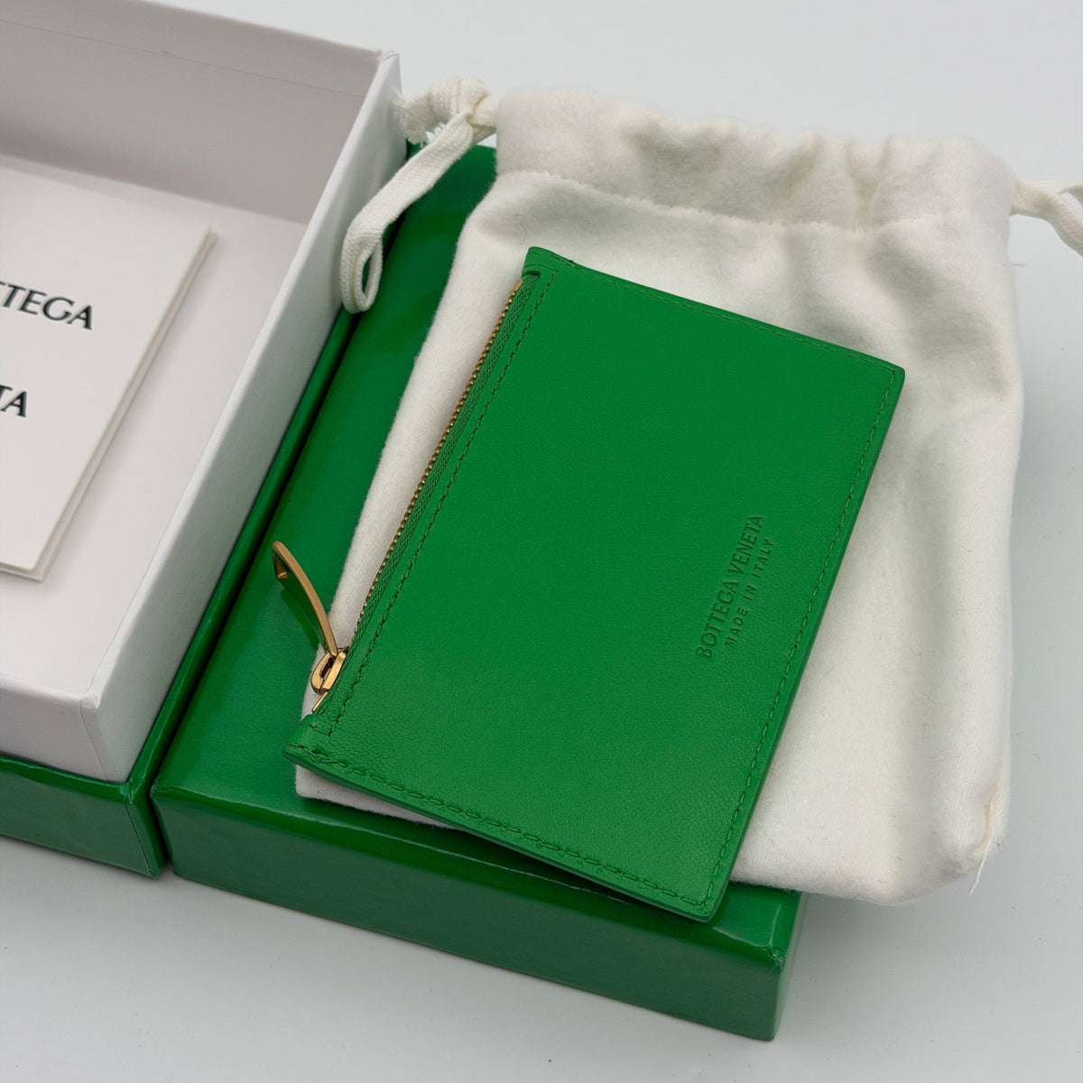 Pre-Owned Green Intrecciato Leather Cardholder