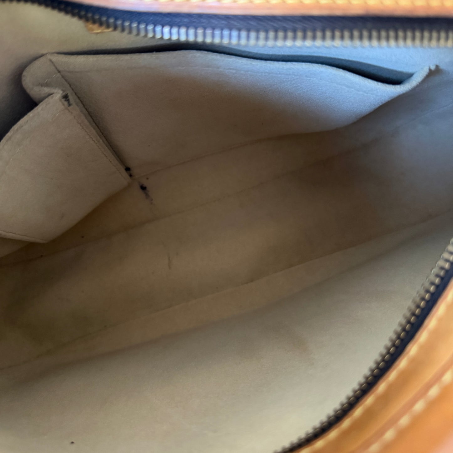 Pre-Owned LV Monogram Canvas Hudson GM