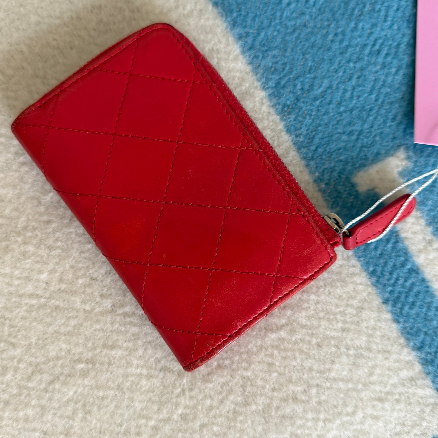 Pre-Owned Red Lambskin Leather Keyholder