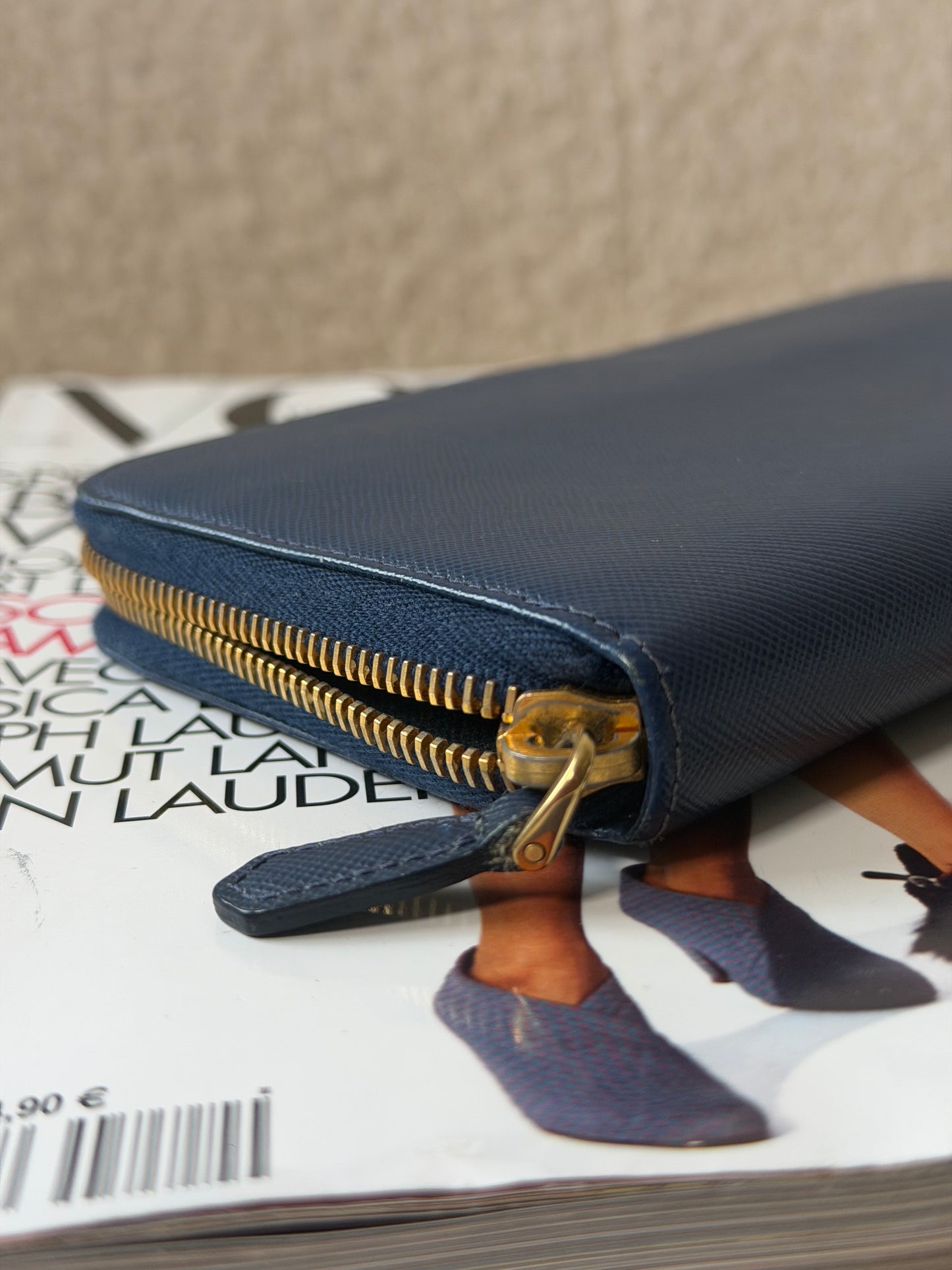 Pre-Owned Blue Saffiano Leather Wallet