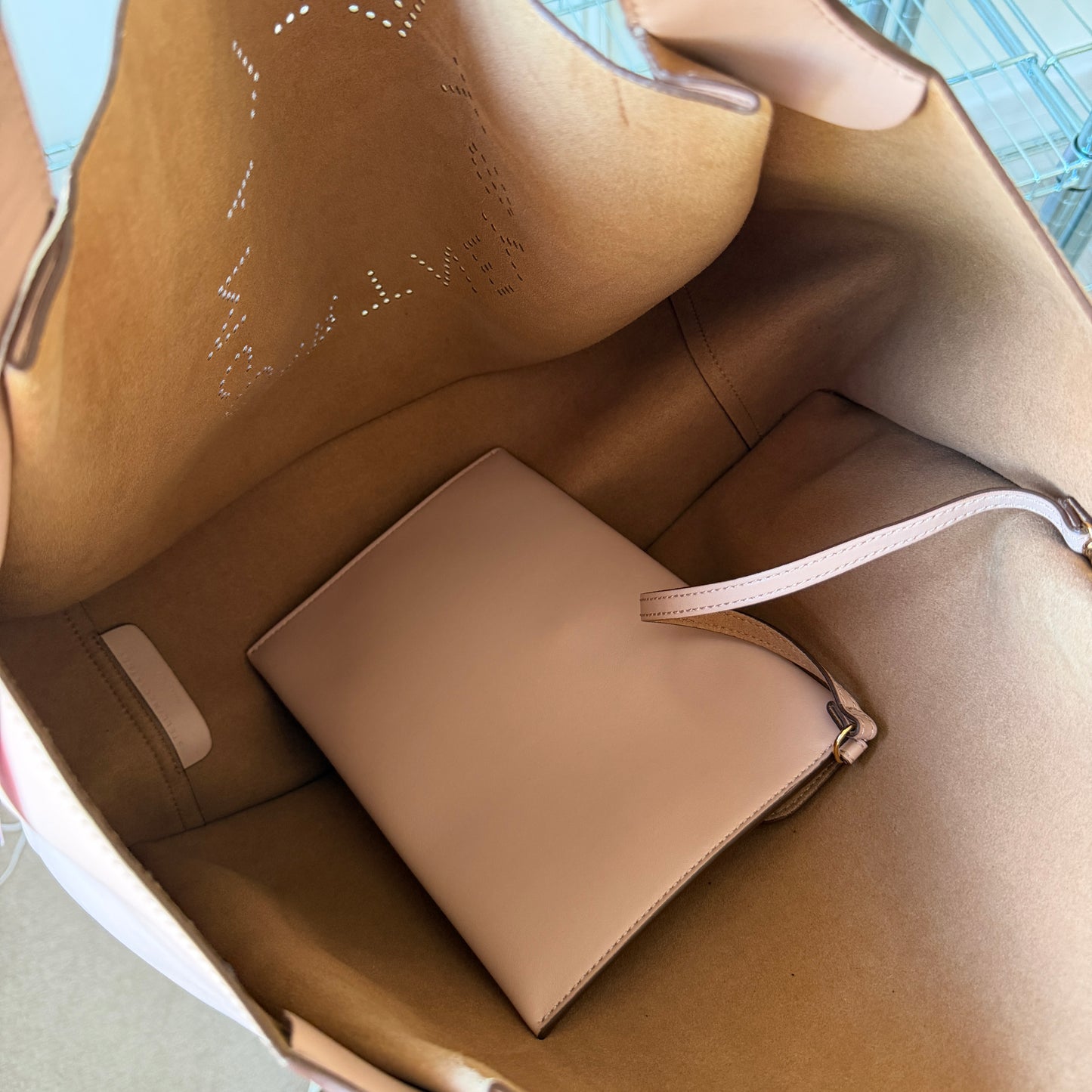 Pre-Owned Pink Leather Shopper Tote