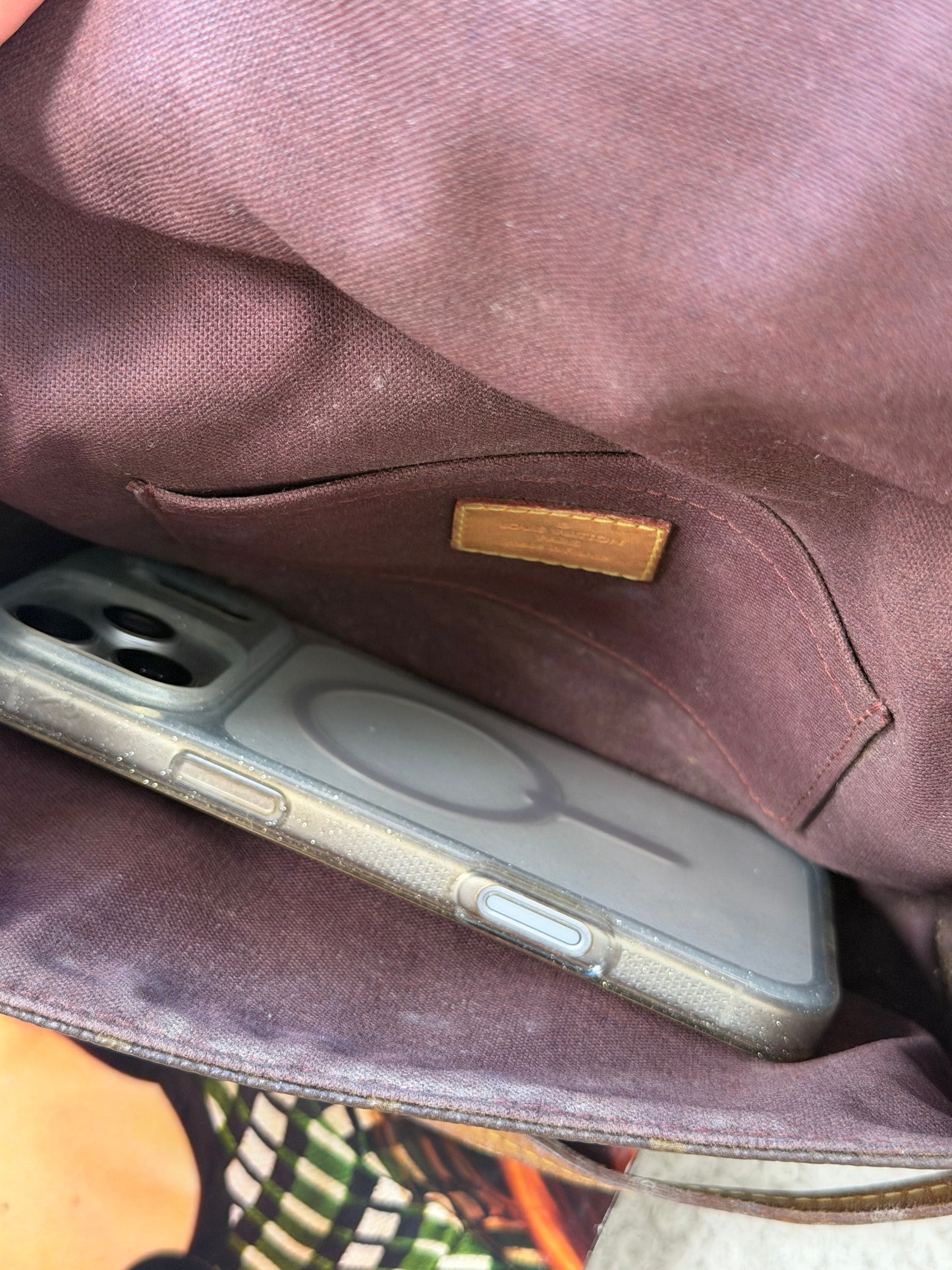 Pre-Owned LV Monogram Canvas Favorite Handbag
