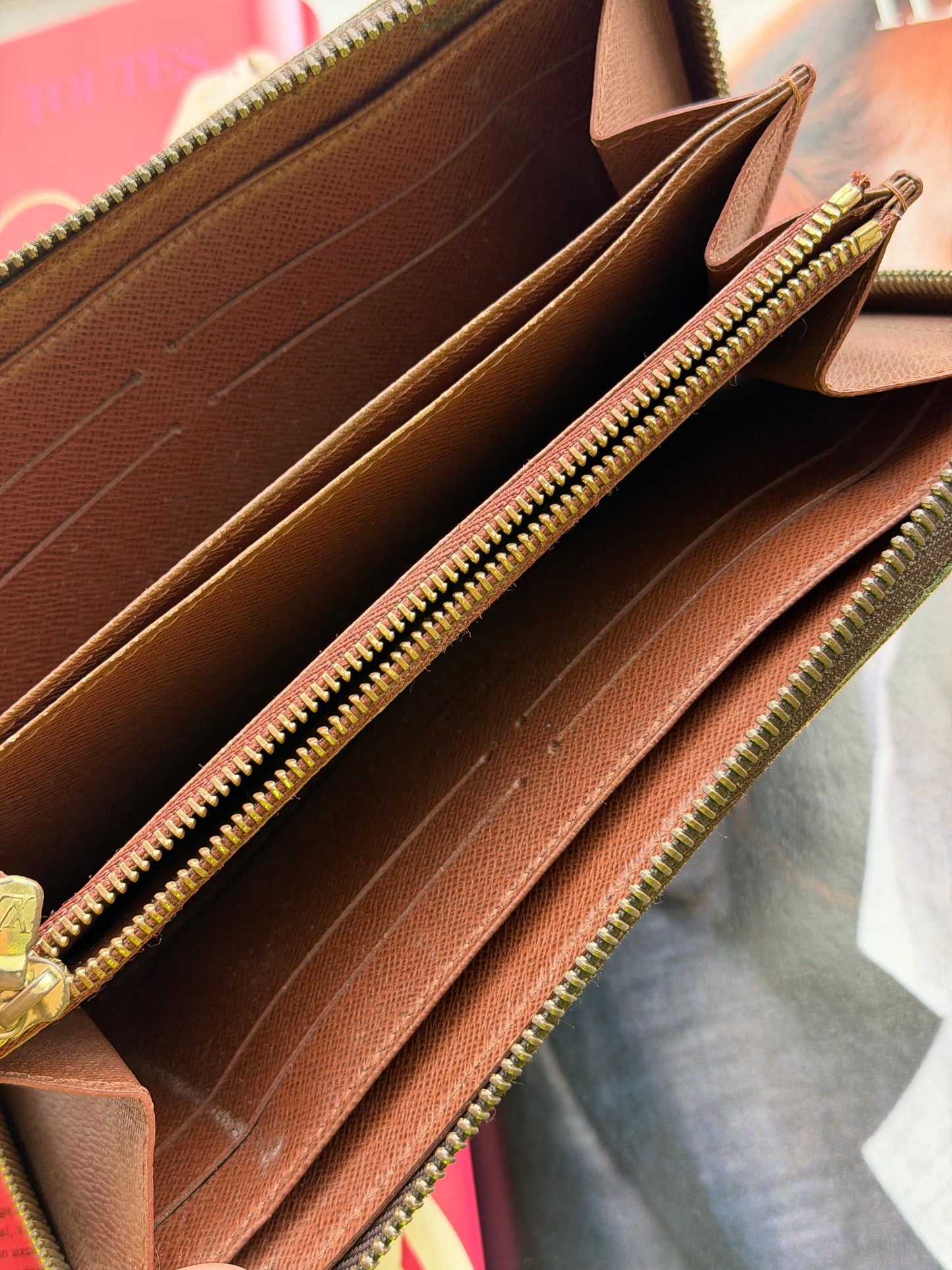 Pre-Owned LV Monogram Canvas Zip Wallet
