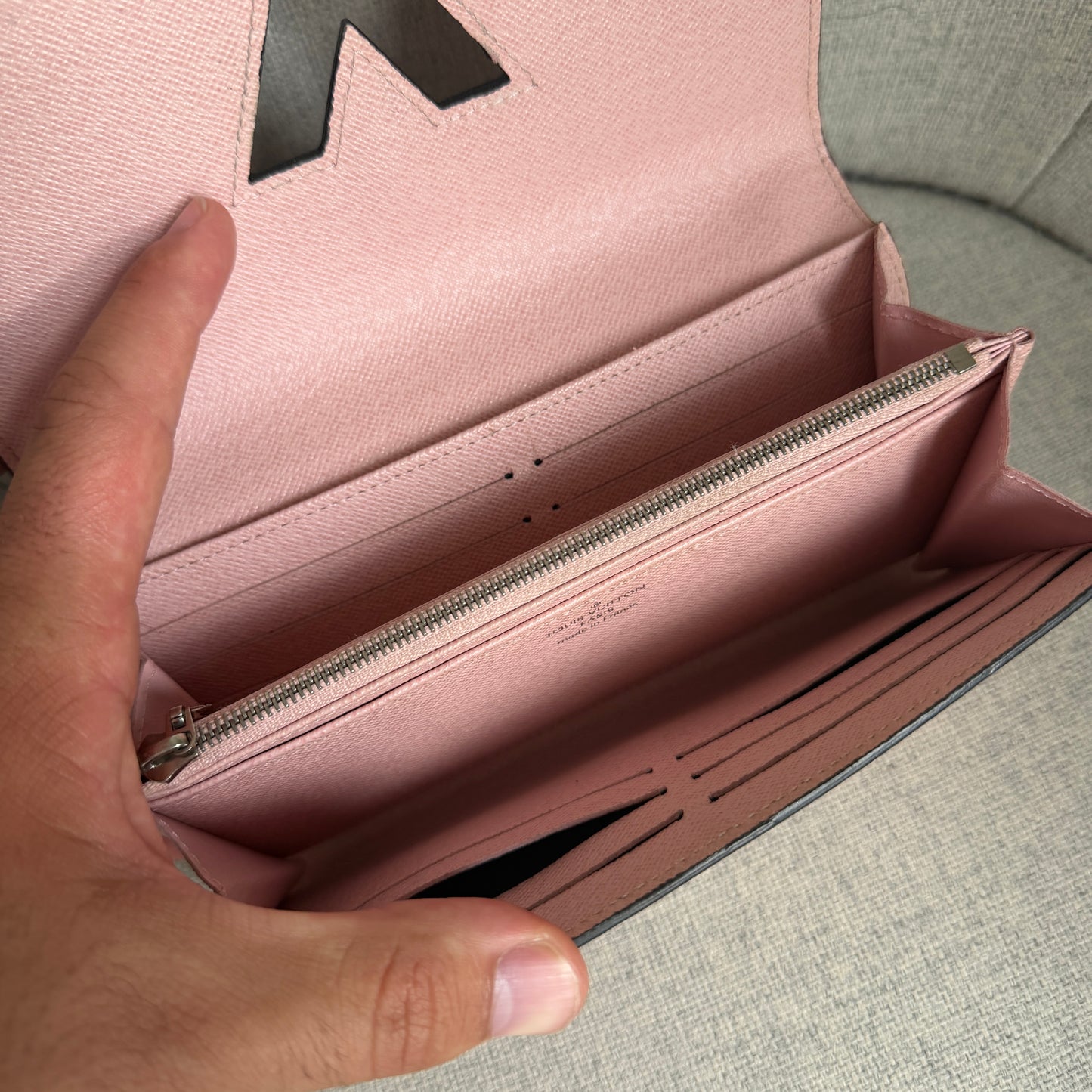 Pre-Owned Pink Epileather Twist Wallet