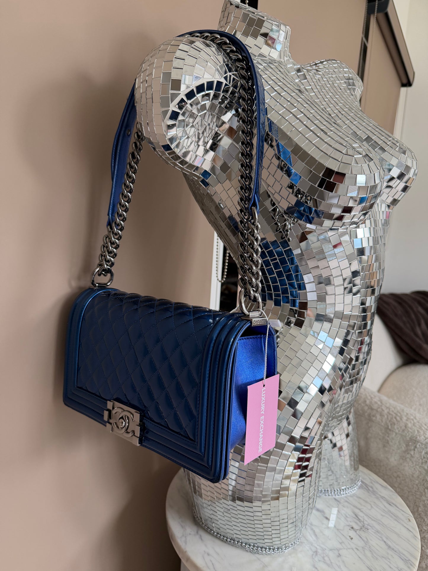 Pre-Owned Electric Blue Patent Leather Medium Boy Single Flap
