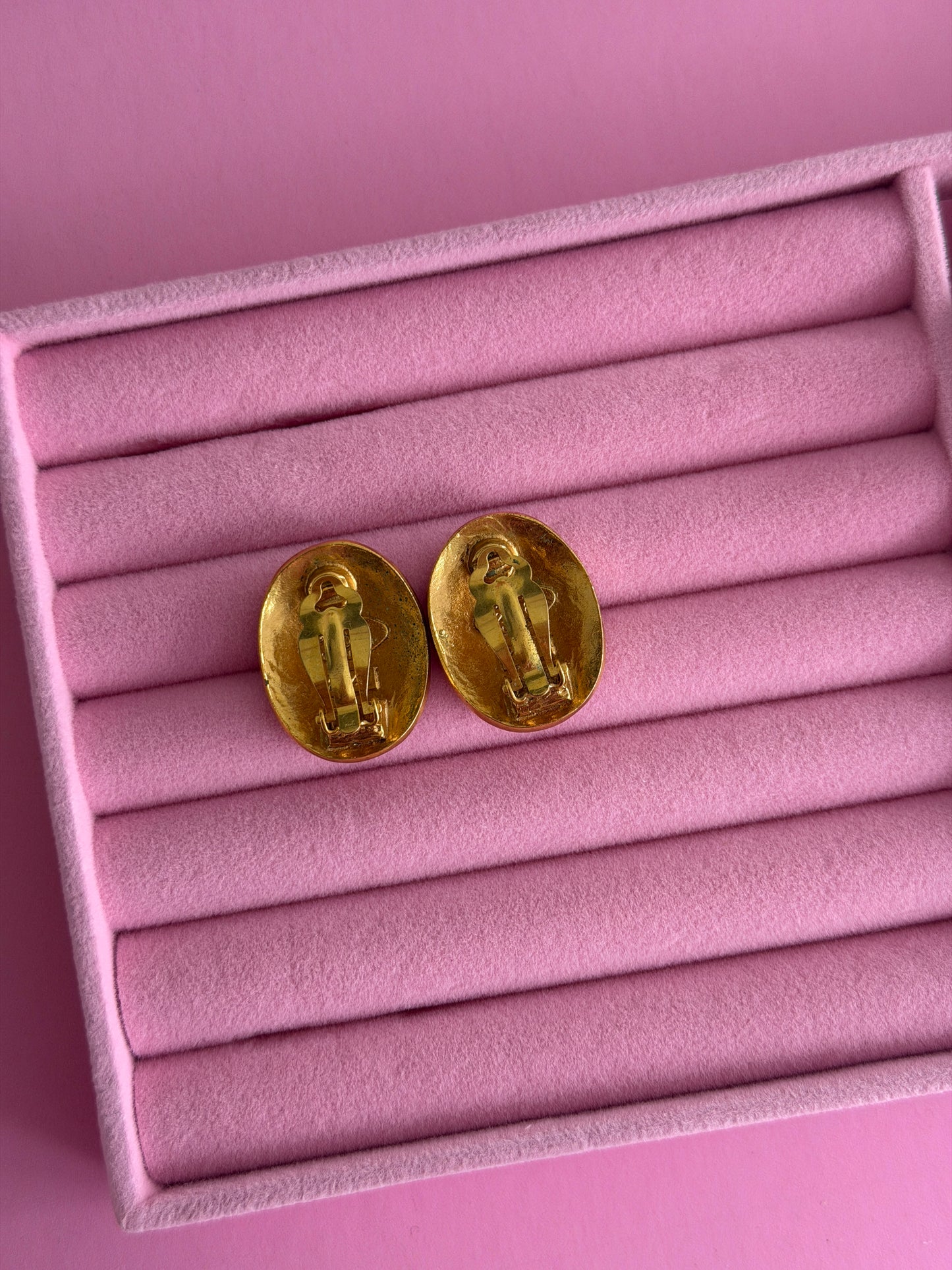 Pre-Owned CC Gold-Plated Clip-On Earrings