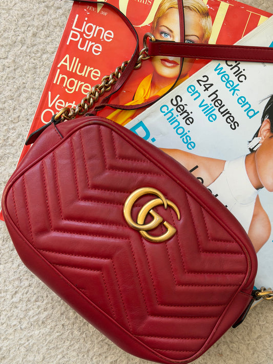 Pre-Owned Red Leather Marmont Camera Bag Crossbody