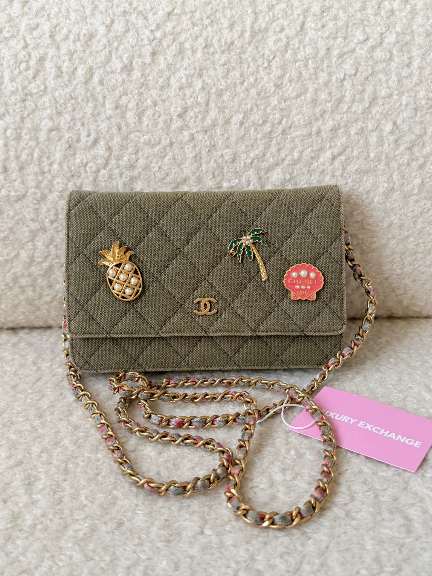 2017 Limited Edition Khaki Paris-Cuba Wallet on Chain