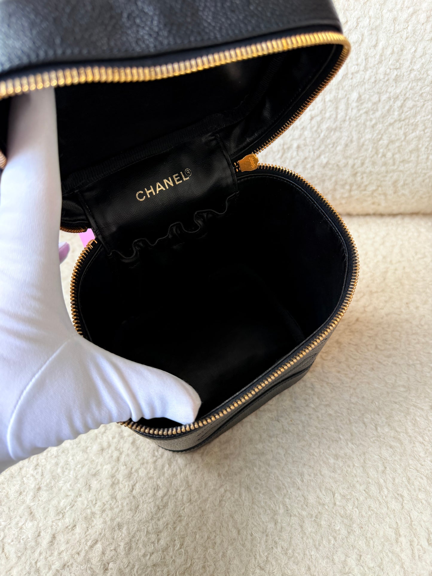 1994-96 Vintage Caviar Vanity Tall Gold Tone Hardware