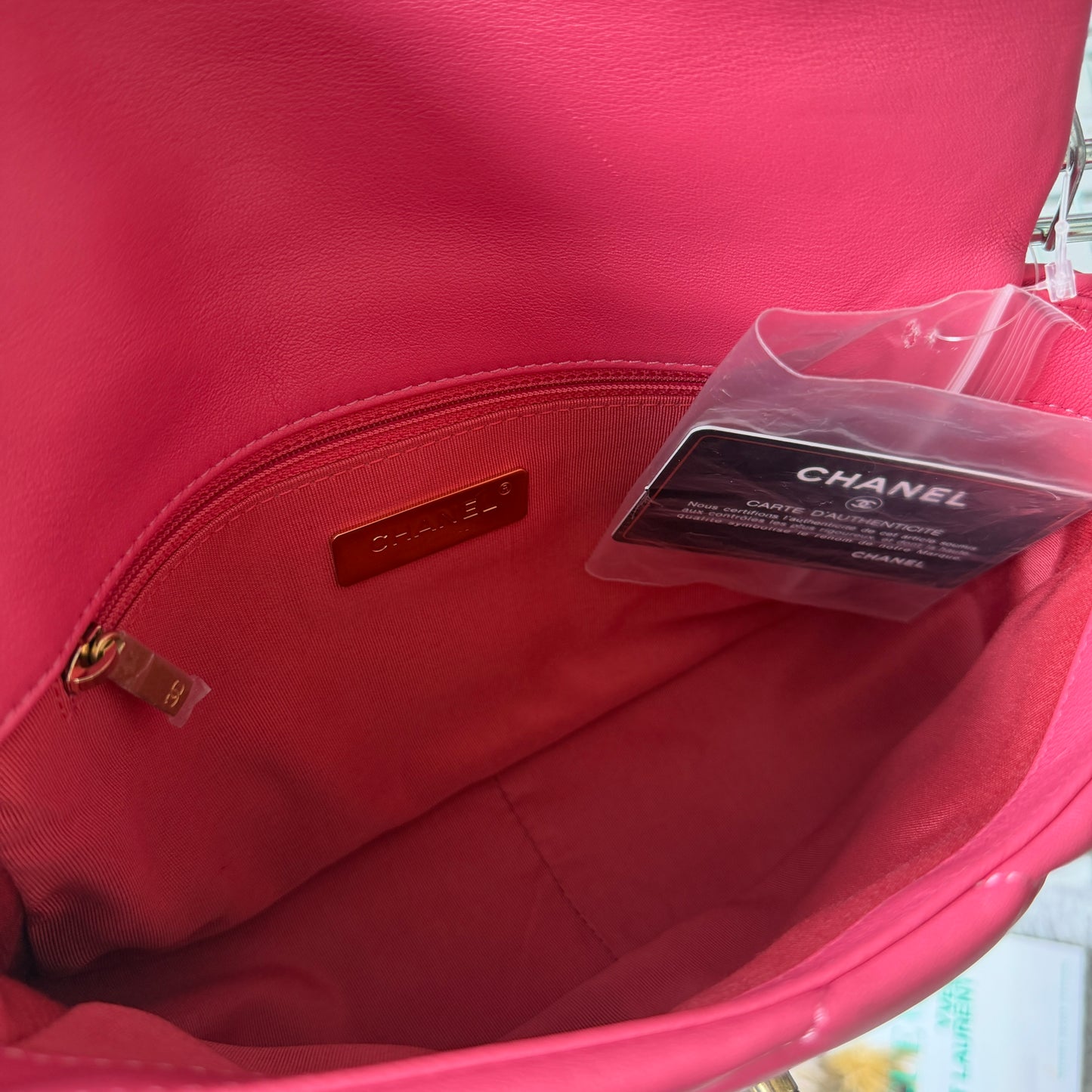 Pre-Owned Pink Shiny Lambskin Leather 19 Crossbody Bag