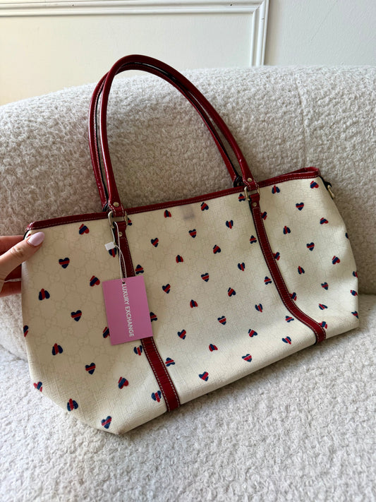 White w/Hearts GG Supreme Canvas Tote Bag