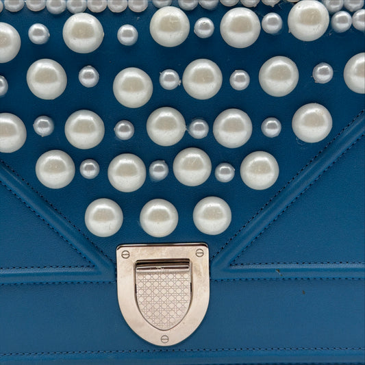 Pre-Owned Pearl Blue Leather Diorama Crossbody Bag