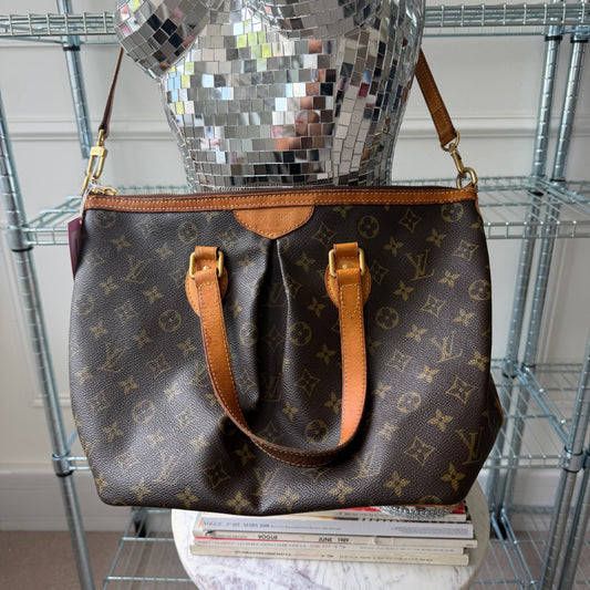 Pre-Owned LV Monogram Canvas Palermo Shoulder Bag
