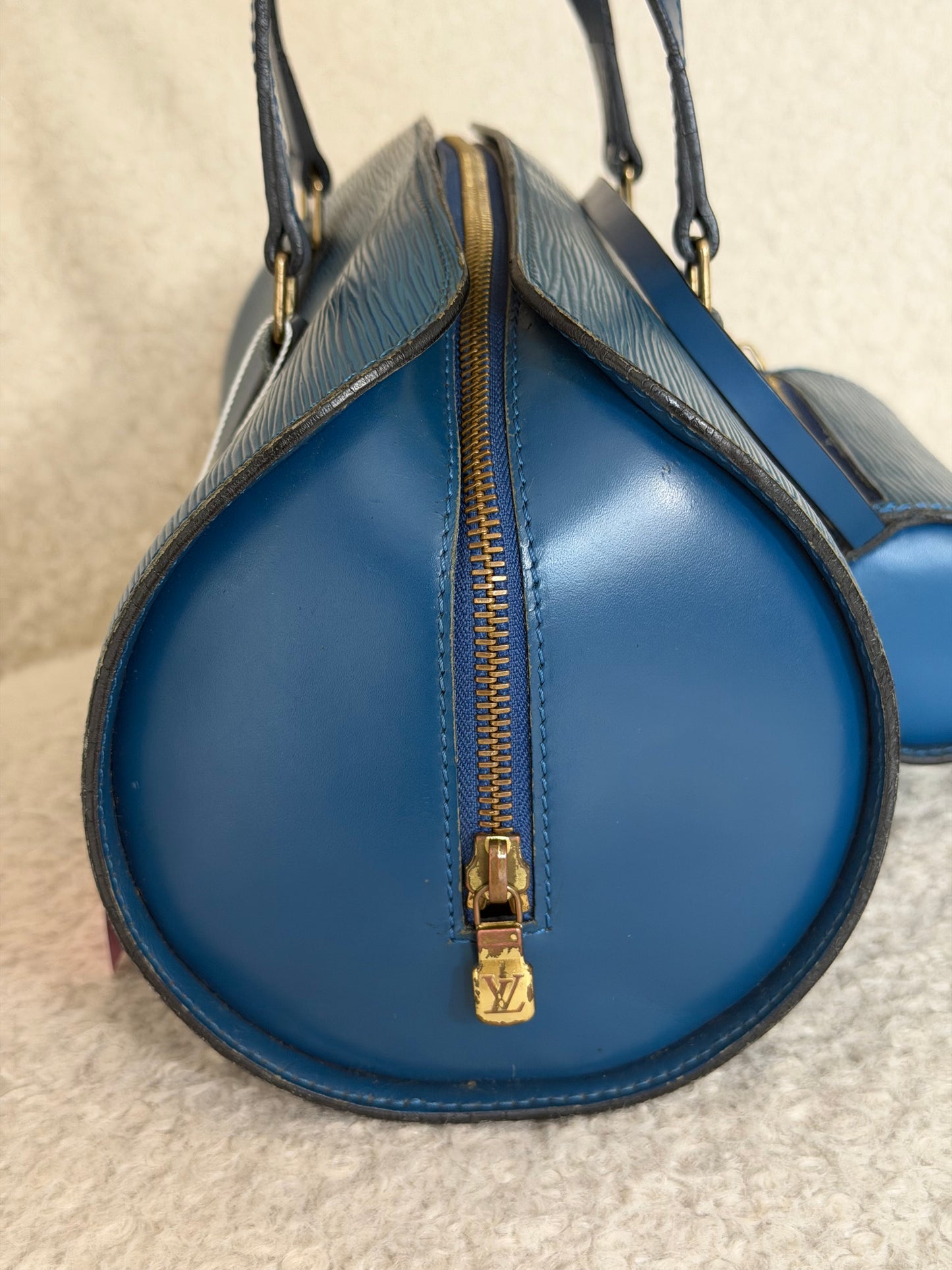 Pre-Owned Blue Epileather Soufflot Set