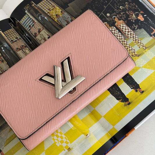 Pre-Owned Pink Epileather Twist Wallet
