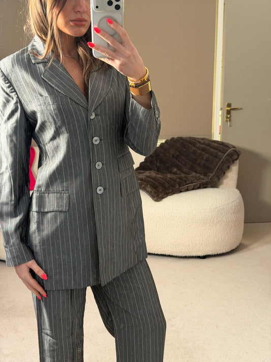 Grey Suit UK8