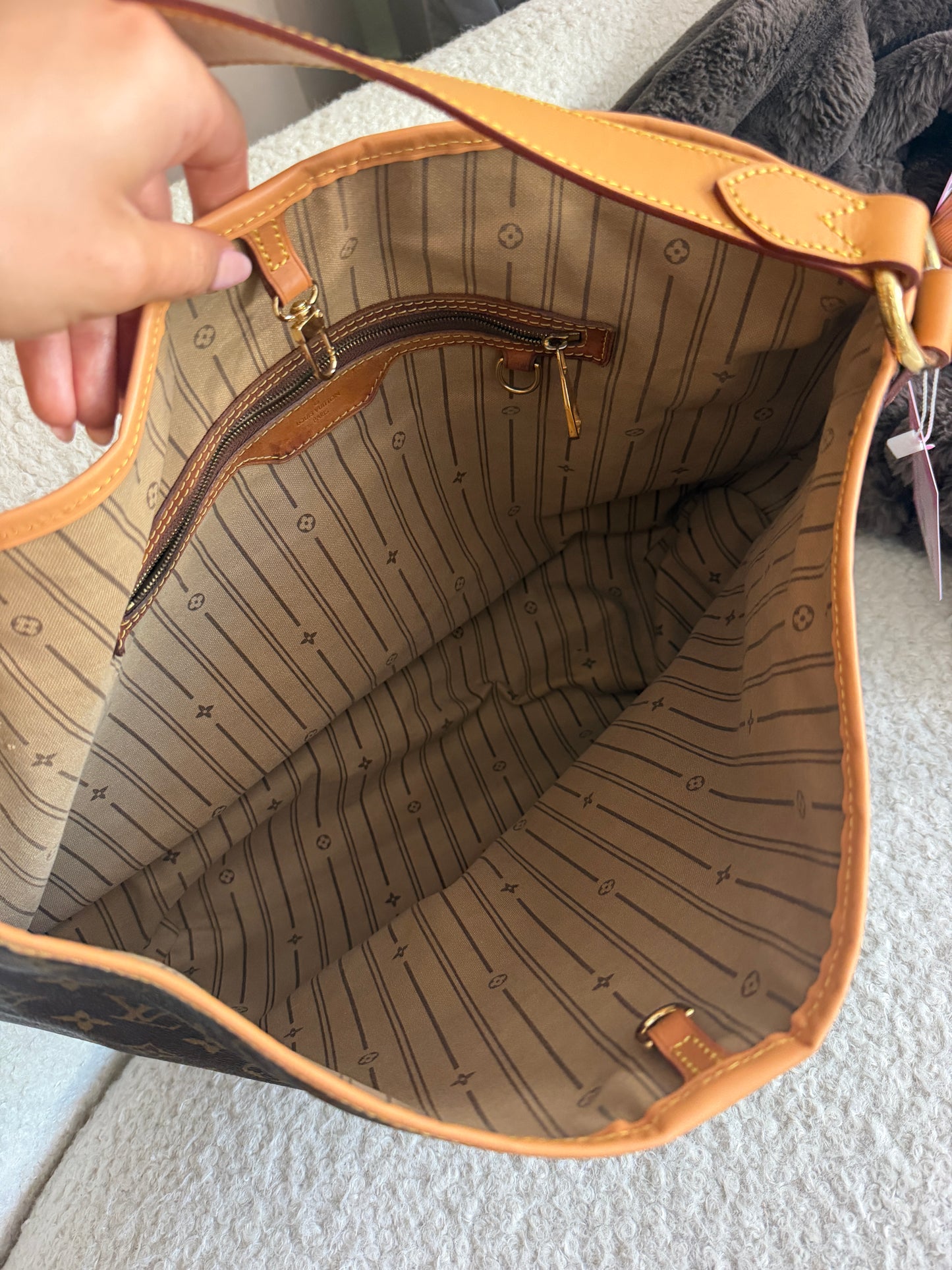 Pre-Owned LV Monogram Coated Canvas Shoulder Bag MM