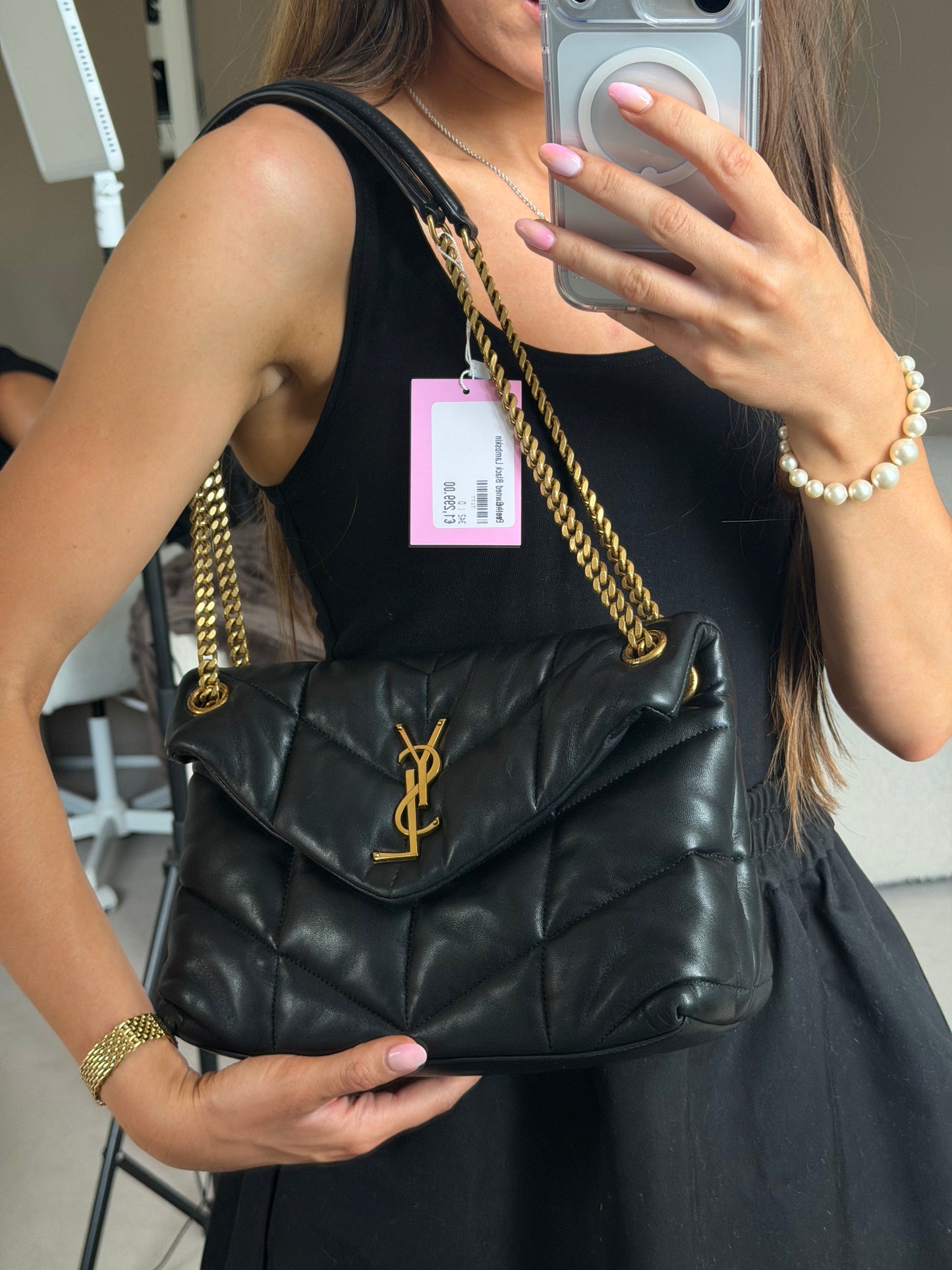Pre-Owned Black Lambskin Leather Crossbody Bag