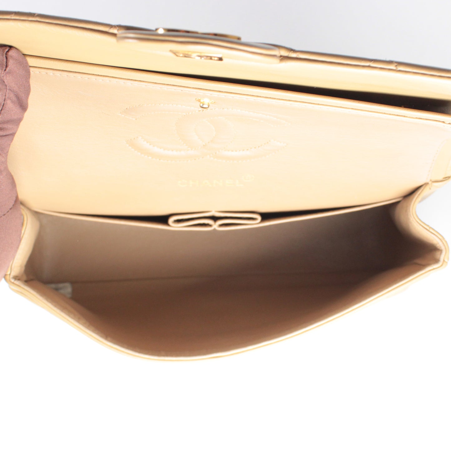 Medium Classic Double Flap