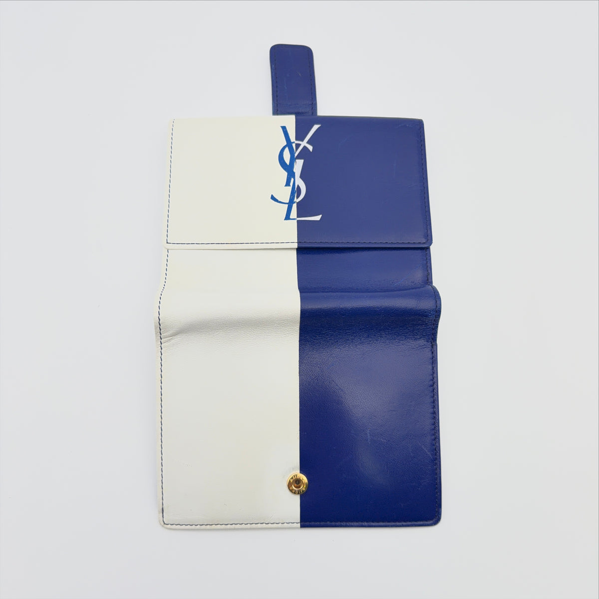 Pre-Owned White/Blue Leather Wallet