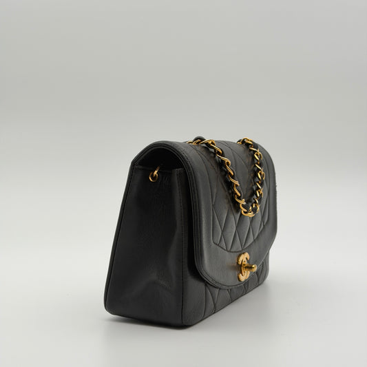 Pre-Owned Black Matelassé Lambskin Leather Diana Crossbody Bag