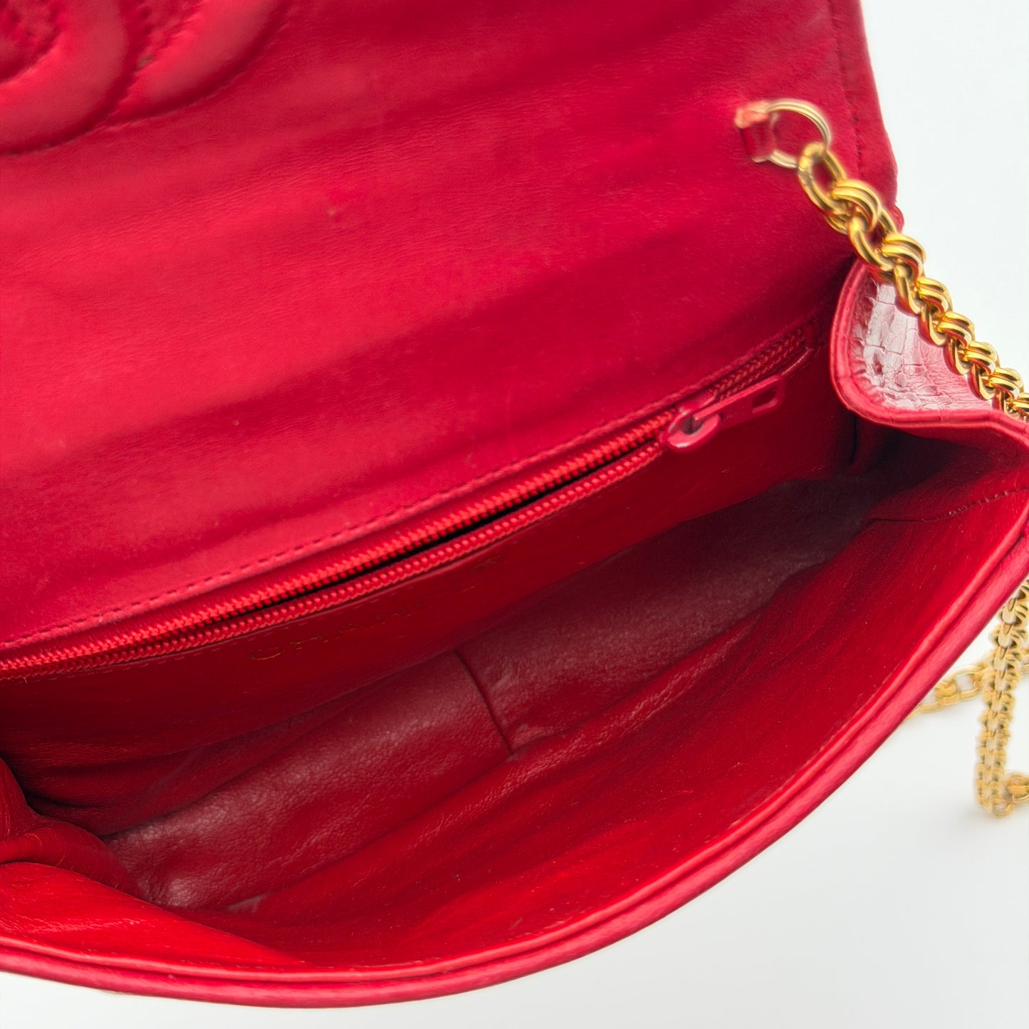 Pre-Owned Red Crocodile Leather Single Flap Shoulder Bag
