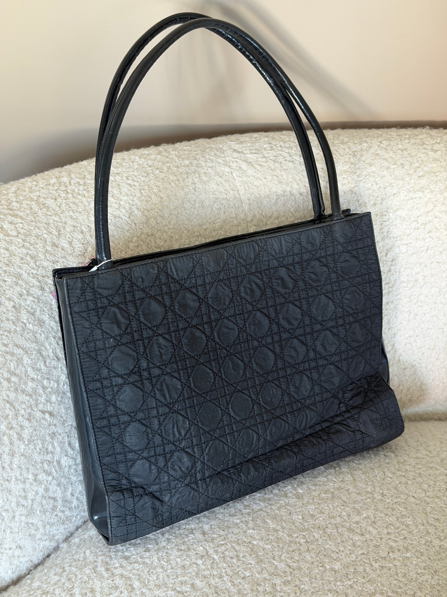 Pre-Owned Black Matelassé Fabric Shoulder Bag