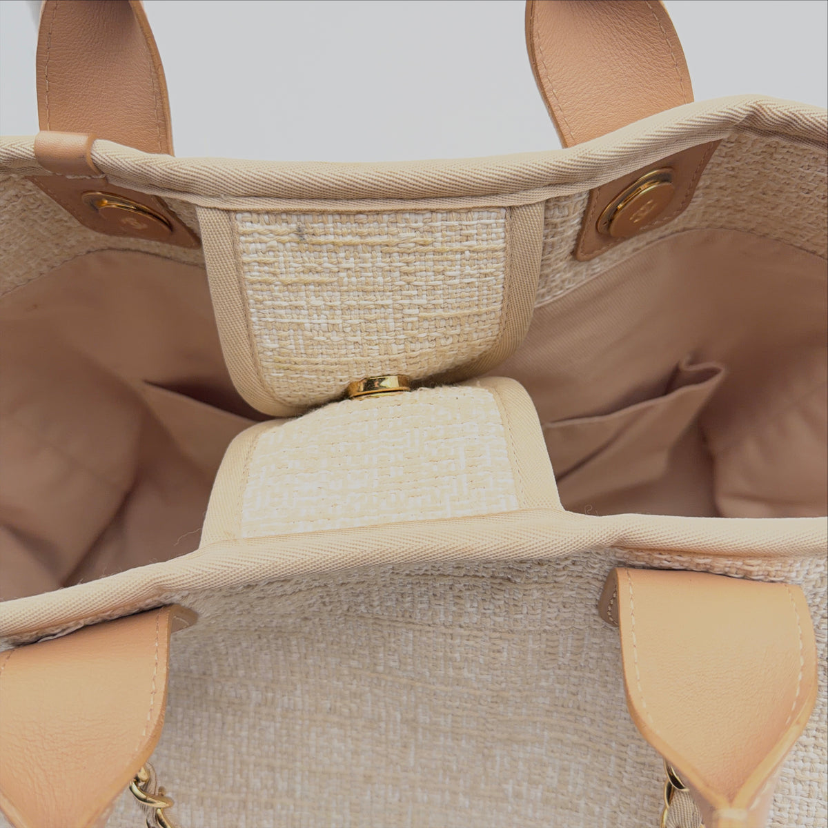 Pre-Owned Beige Tweed Deauville Shopper Tote