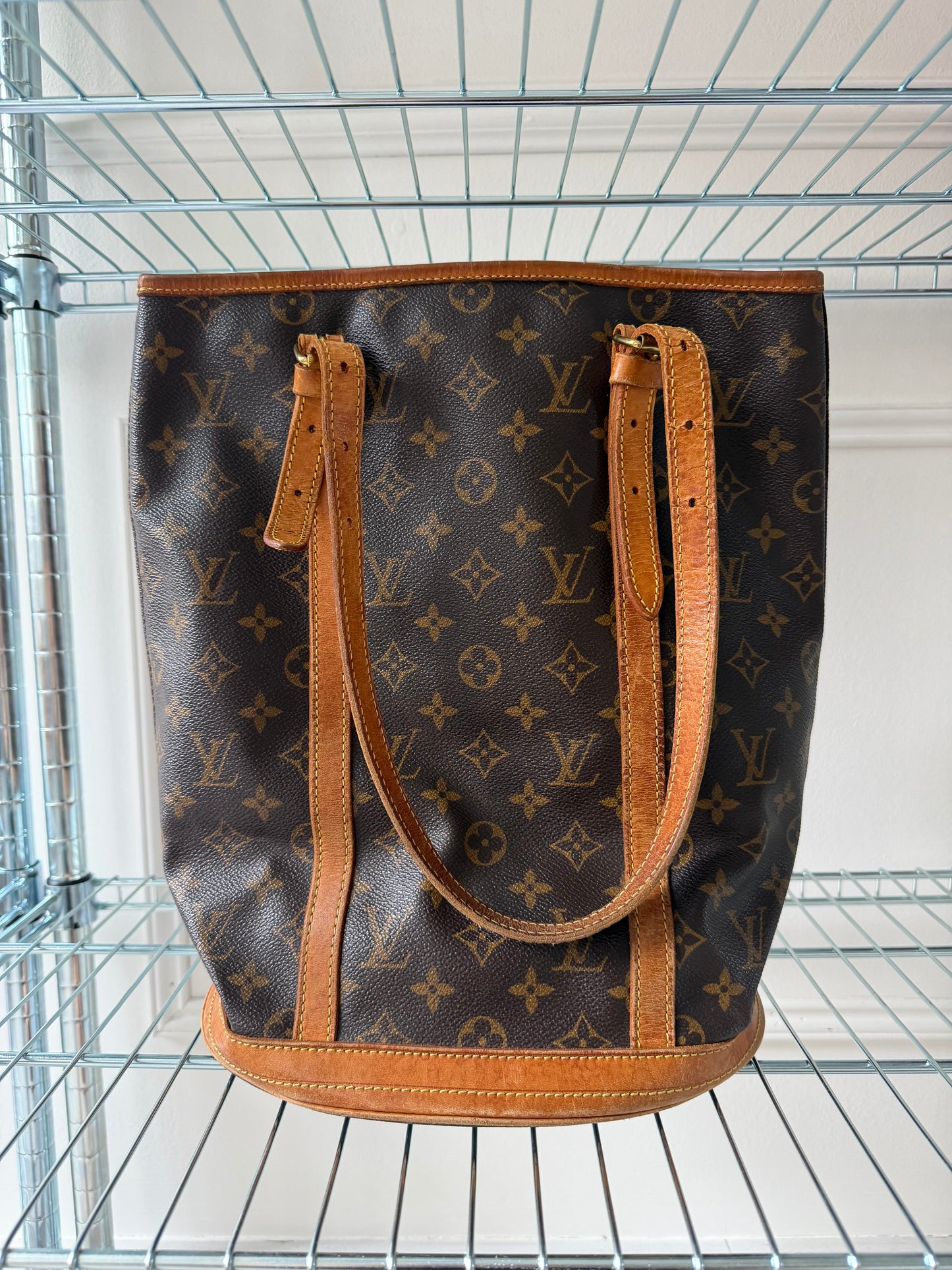 Pre-Owned LV Monogram Canvas Bucket Bag GM