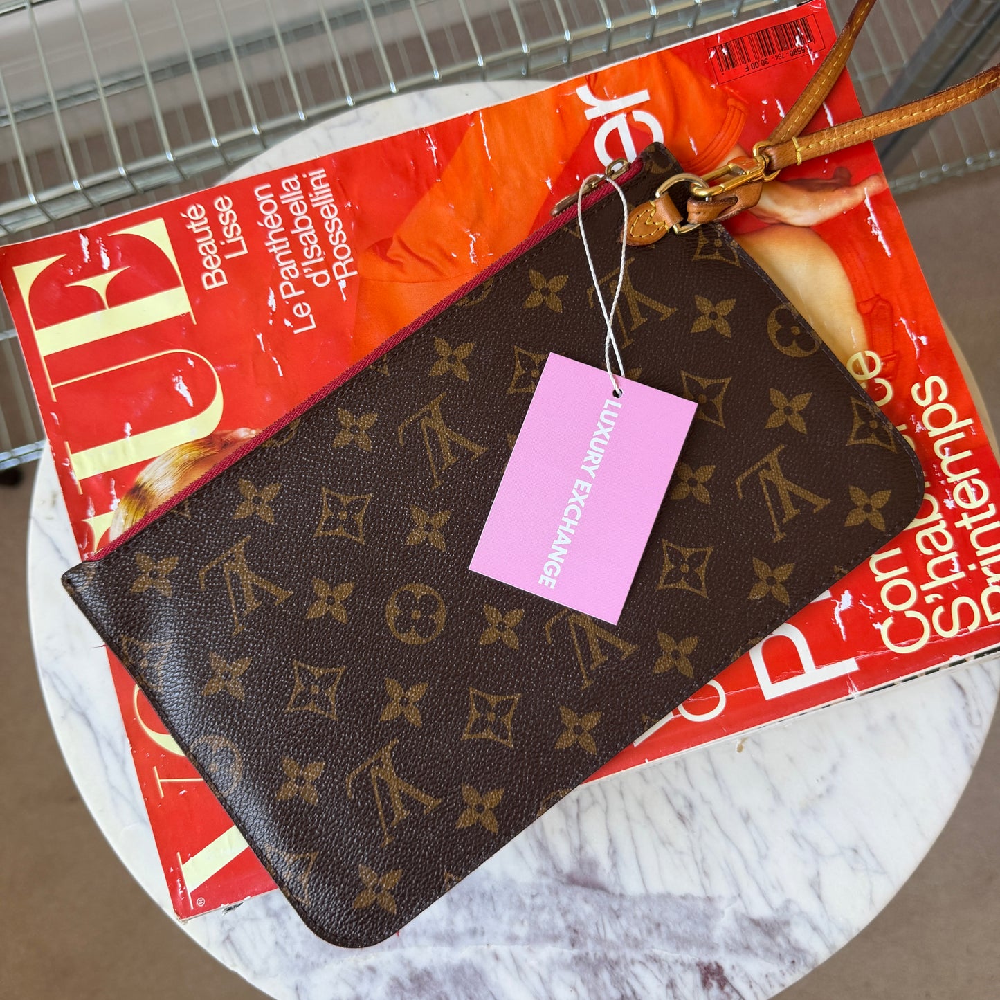 Pre-Owned LV Monogram Canvas Neverfull Pochette Bag