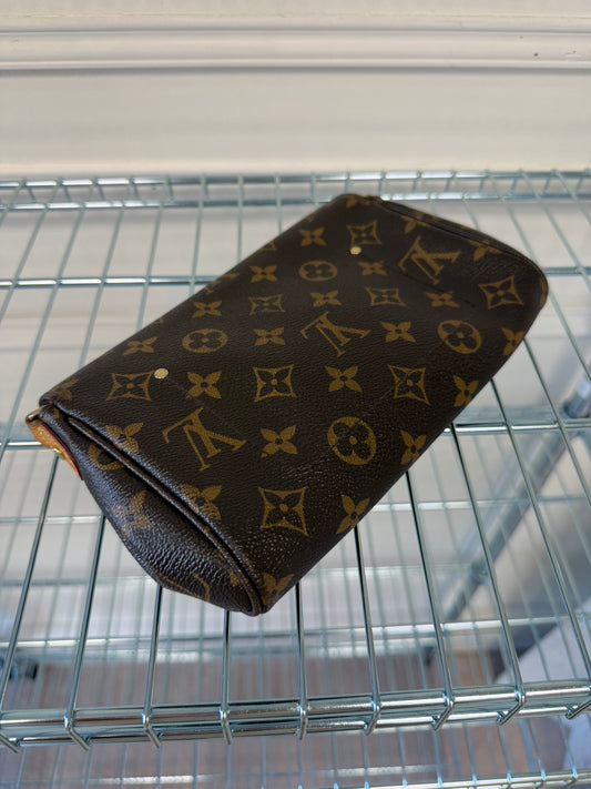 Pre-Owned LV Monogram Canvas Favorite Handbag