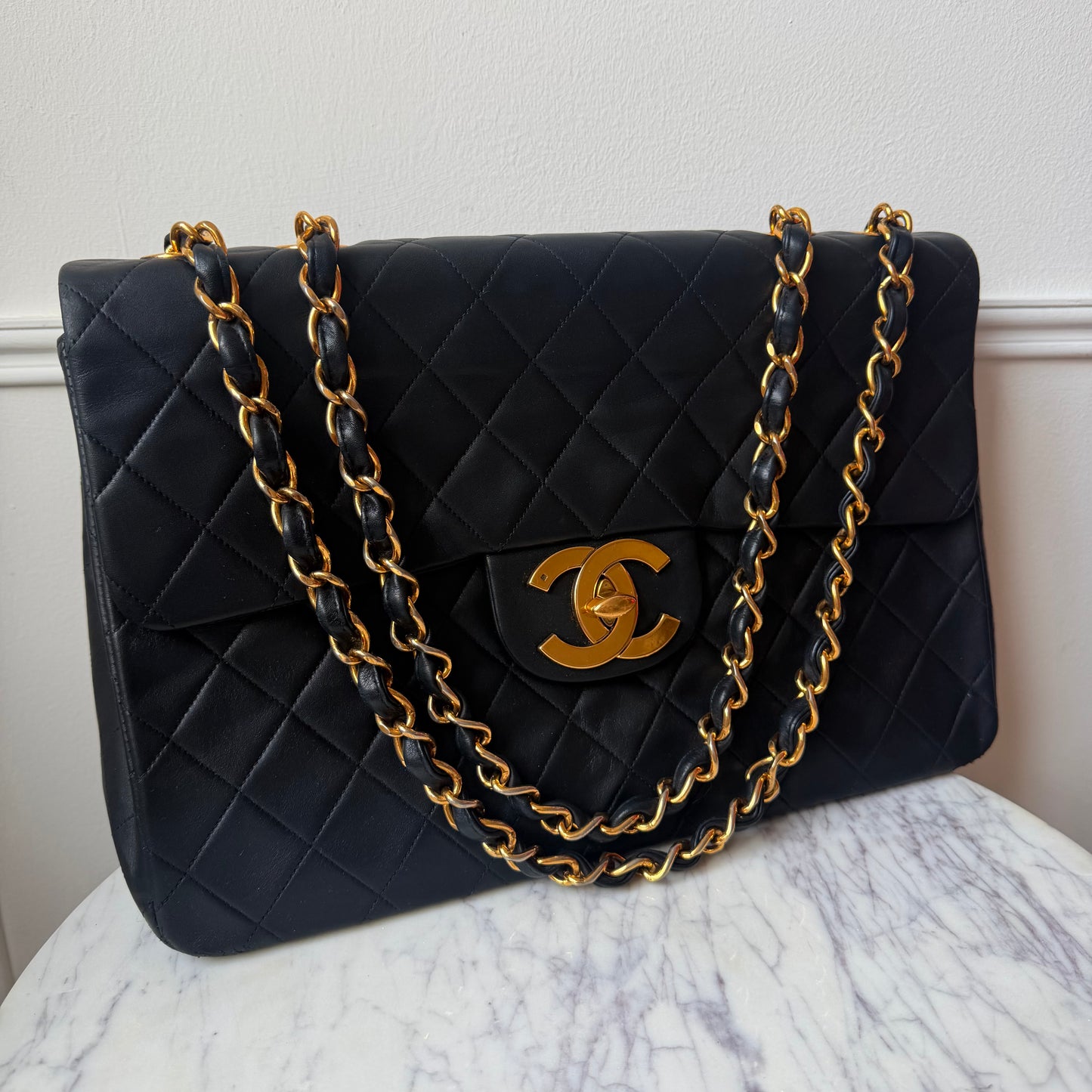 1994-96 Black Lambskin Maxi Single Flap 24K Gold-Plated Hardware