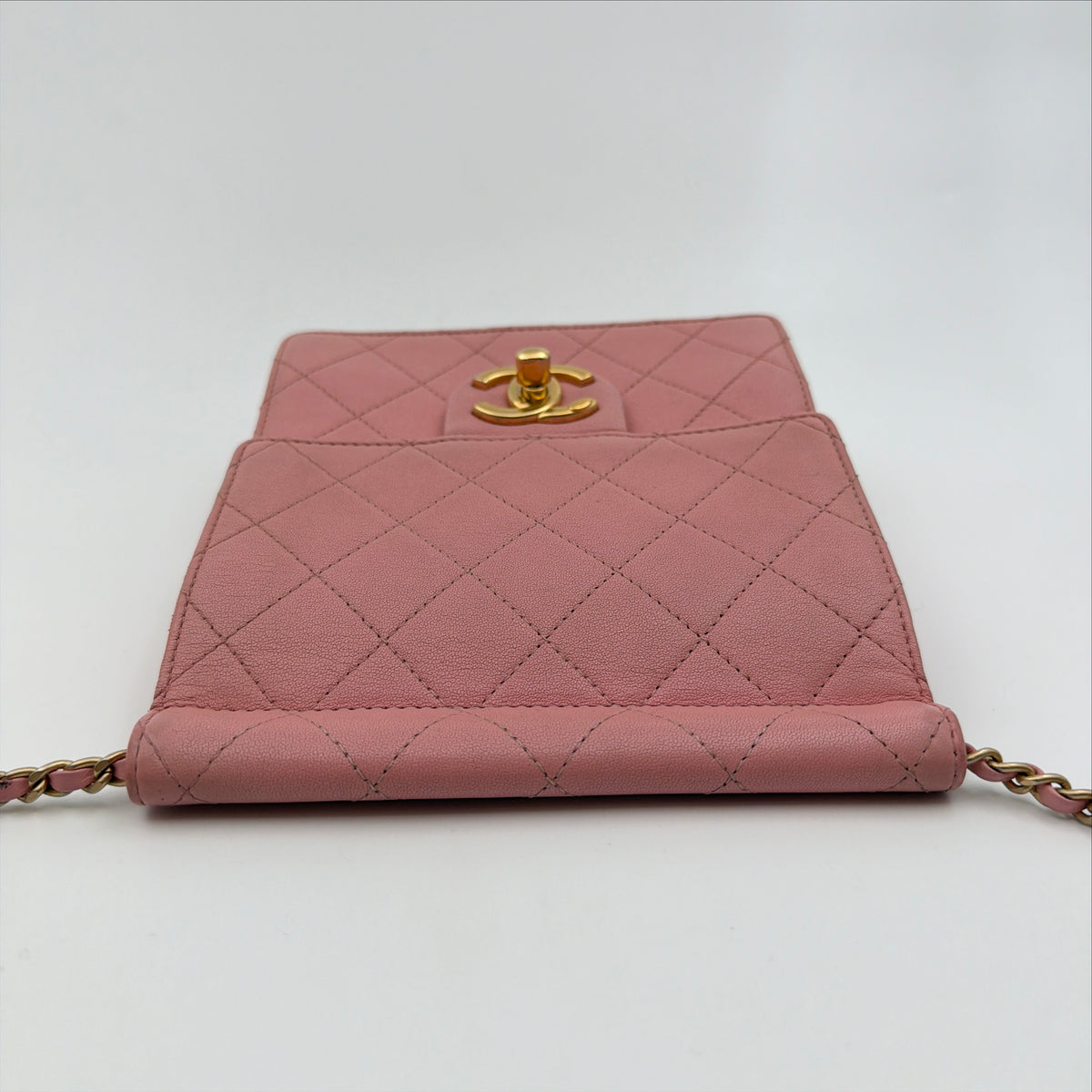 Pre-Owned Pink Pearls Lambskin Leather Single Flap Crossbody Bag