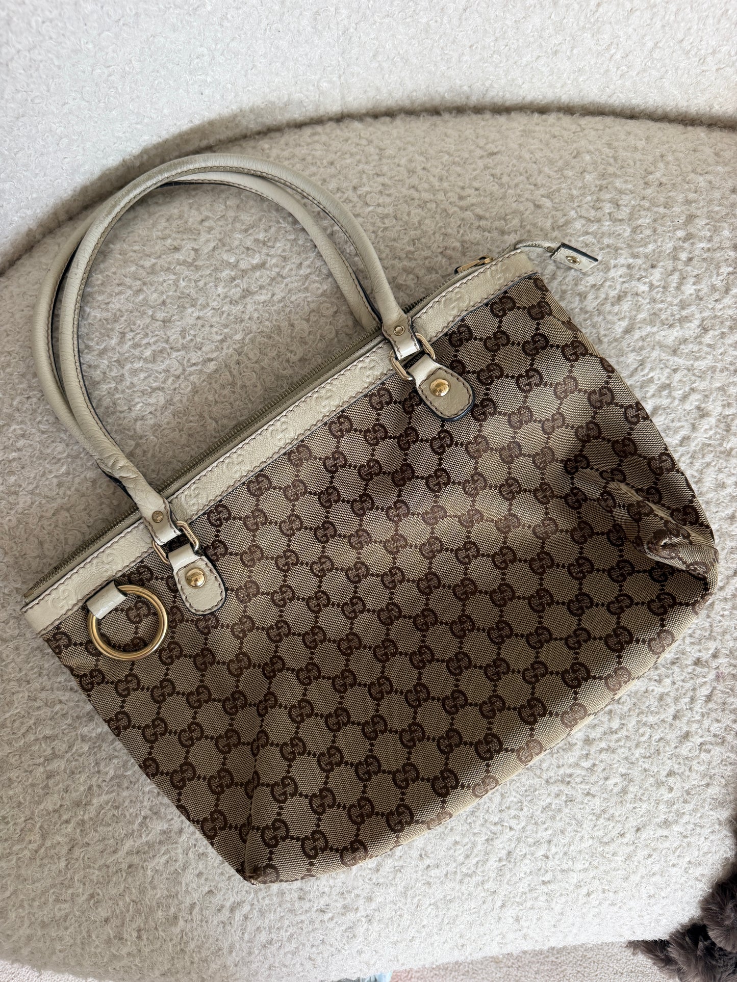 Pre-Owned Beige GG Canvas/Leather Shopper Tote